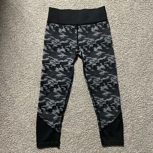 capri camo leggings